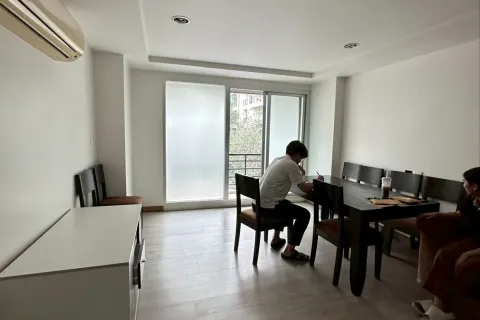 Кондоминиум с 3 спальнями в Ян Наве, Бангкок, Таиланд № 160380 - фото 2