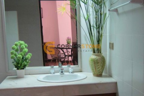 Studio dans le Condo à Chonburi, Thaïlande  № 144489 - photo 9