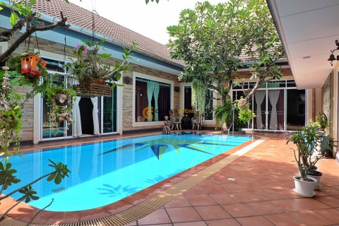 Studio on Jomtien Beach, Pattaya, Thailand № 144487 - photo 1