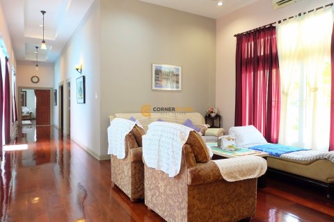 Studio on Jomtien Beach, Pattaya, Thailand № 144487 - photo 15