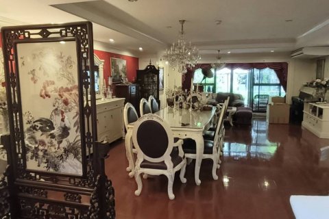 Кондоминиум с 3 спальнями в Бангкоке, Таиланд № 144510 - фото 2