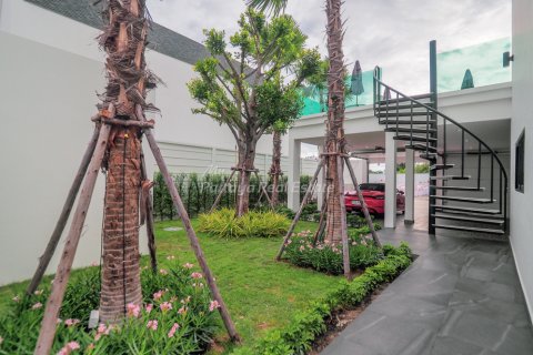 Дом в Паттайе, Таиланд с 3 спальнями  № 74327 - фото 3