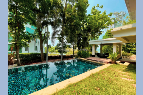 Maison à Pattaya, Thaïlande 5 chambres № 168051
