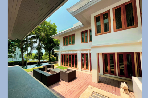 Maison à Pattaya, Thaïlande 5 chambres № 168051 - photo 8