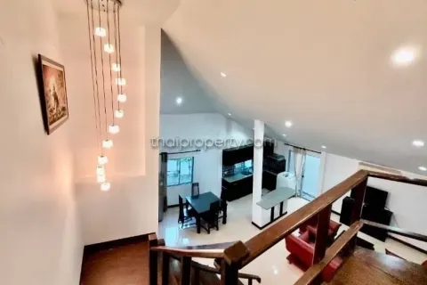 Casa de 3 dormitorios en Pattaya, Tailandia № 212900 - foto 11