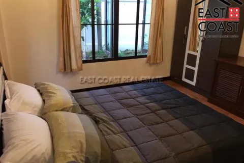 Casa de 4 dormitorios en Pattaya, Tailandia № 212901 - foto 8