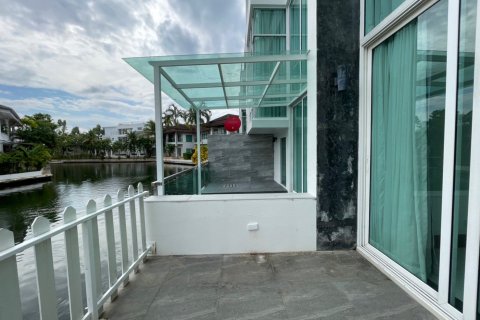 Таунхаус в Пхукете, Таиланд с 3 спальнями № 152051 - фото 18