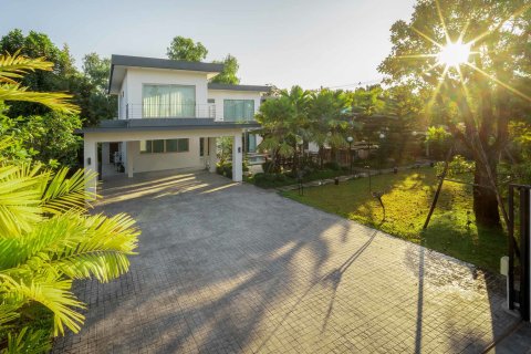 House in Chiang Mai, Thailand 3 bedrooms № 133457 - photo 2