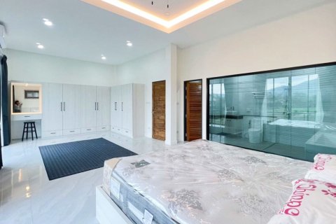 Condo in Chiang Mai, Thailand, 3 bedrooms  № 133459 - photo 15