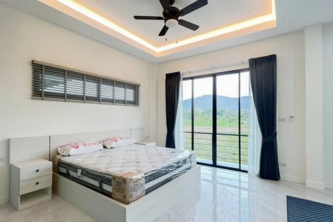Condo in Chiang Mai, Thailand, 3 bedrooms  № 133459 - photo 19