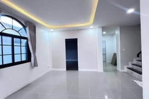 Townhouse in Phuket, Thailand 3 bedrooms № 169462 - photo 10