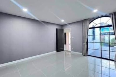 Townhouse in Phuket, Thailand 3 bedrooms № 169462 - photo 9