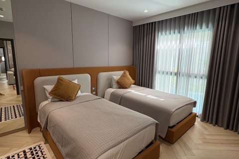 Condo in Phuket, Thailand, 3 bedrooms  № 169456 - photo 4