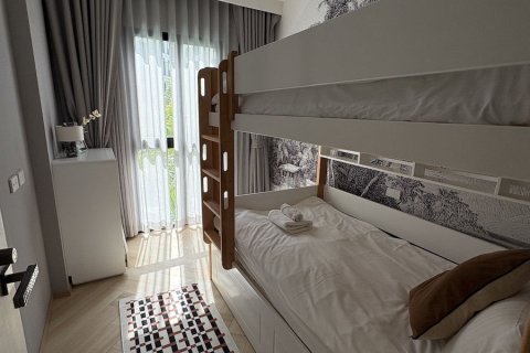 Condo in Phuket, Thailand, 3 bedrooms  № 169456 - photo 16