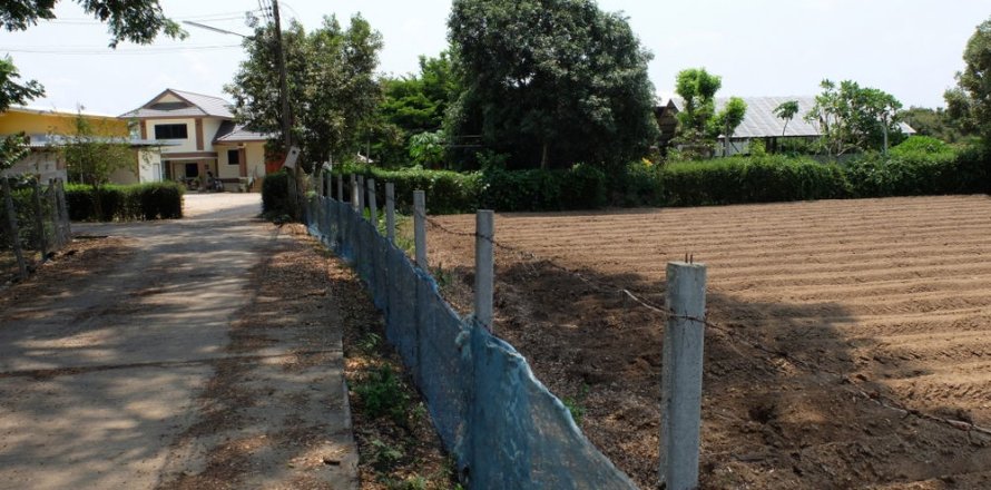 Земельный участок в Чиангмае, Таиланд  № 162492