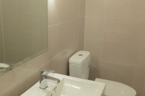 Condo in Chiang Mai, Thailand, 2 bedrooms № 162495 - photo 8