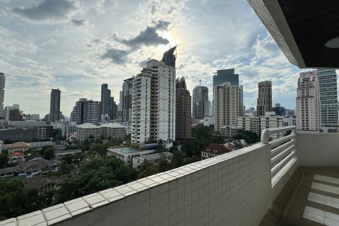 Кондоминиум с 3 спальнями в Бангкоке, Таиланд № 172612 - фото 15