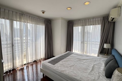 Кондоминиум с 3 спальнями в Бангкоке, Таиланд № 172612 - фото 10