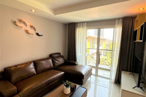 Condo in Bangkok, Thailand, 2 bedrooms  № 172615 - photo 2