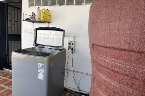 Таунхаус в Пхракханонге, Бангкок, Таиланд с 4 спальнями  № 172614 - фото 12