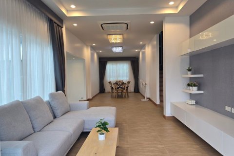 Villa à Chiang Mai, Thaïlande 4 chambres № 173803 - photo 7