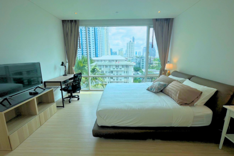 Condo in Khlong Toei, Bangkok, Thailand, 2 bedrooms  № 171639 - photo 3