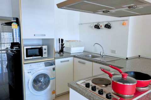 Condo in Khlong Toei, Bangkok, Thailand, 2 bedrooms  № 171640 - photo 13