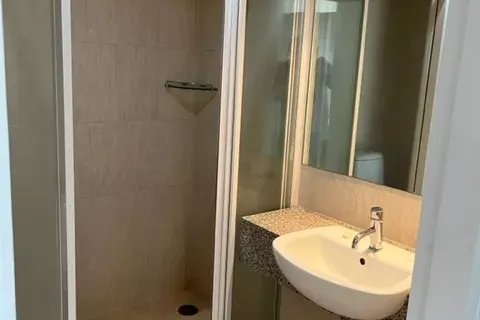 Condo in Watthana, Bangkok, Thailand, 2 bedrooms  № 138975 - photo 9