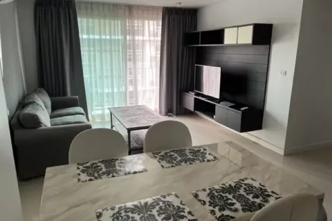 Condo in Watthana, Bangkok, Thailand, 2 bedrooms  № 138975 - photo 1