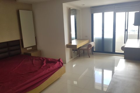 Condo à Khlong Toei, Bangkok, Thaïlande, 5 chambres № 200711 - photo 5