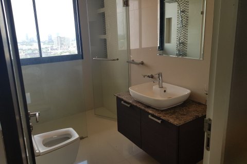 Condo à Khlong Toei, Bangkok, Thaïlande, 5 chambres № 200711 - photo 2