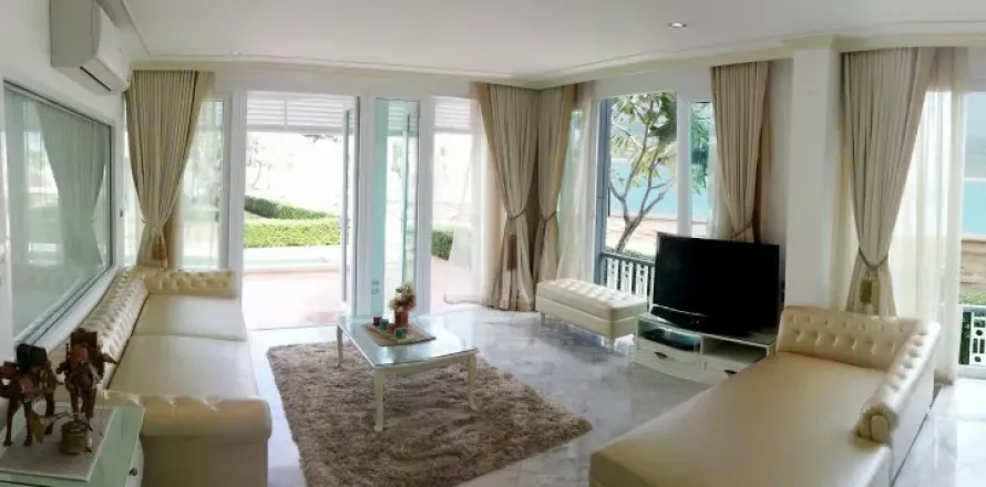 Villa in Hua Hin, Thailand 4 bedrooms № 157265
