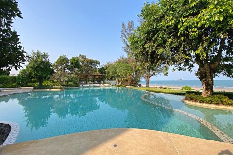 Condo in Hua Hin, Thailand, 2 bedrooms  № 168376