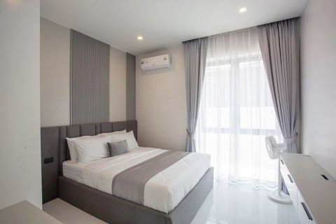 Villa in Hua Hin, Thailand 4 bedrooms № 168375 - photo 19