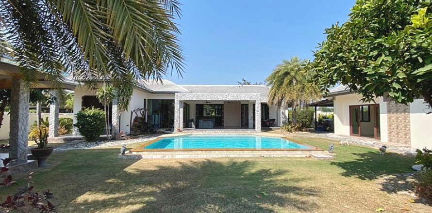 Villa à Hua Hin, Thaïlande 4 chambres № 168380