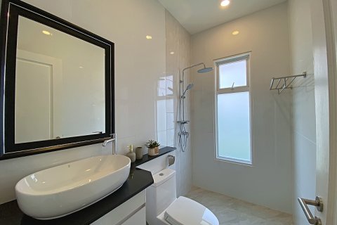Villa in Hua Hin, Thailand 3 bedrooms № 168377 - photo 19