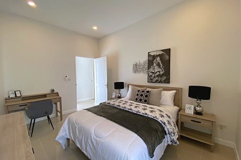 Villa in Hua Hin, Thailand 3 bedrooms № 168377 - photo 21
