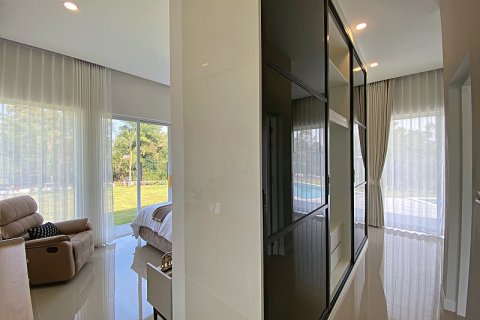 Villa in Hua Hin, Thailand 3 bedrooms № 168377 - photo 27