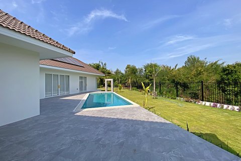 Villa in Hua Hin, Thailand 3 bedrooms № 168377 - photo 6
