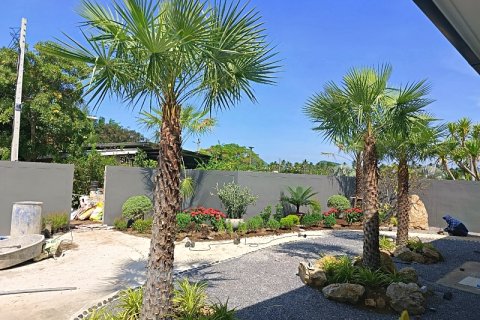 Villa in Sam Roi Yot, Thailand 3 bedrooms № 168399 - photo 9