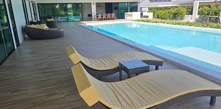 Villa à Hua Hin, Thaïlande 3 chambres № 168379