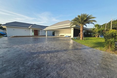 Villa à Hua Hin, Thaïlande 3 chambres № 168379 - photo 2