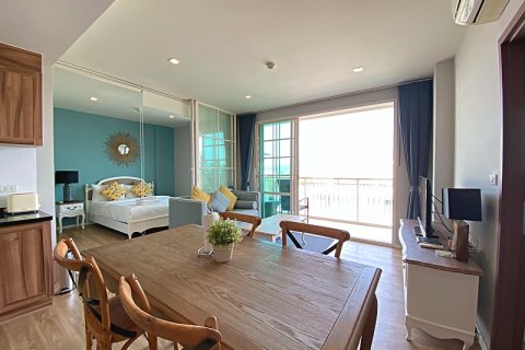 Condo in Hua Hin, Thailand, 2 bedrooms  № 168378 - photo 4