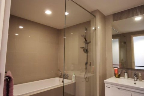 Кондоминиум с 2 спальнями в Бангкоке, Таиланд № 155767 - фото 24