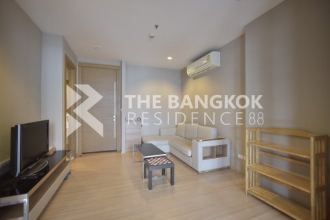 Condo in Bangkok, Thailand, 1 bedroom № 184958 - photo 2