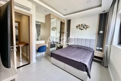 Casa de 4 dormitorios en Pattaya, Tailandia № 210909 - foto 15