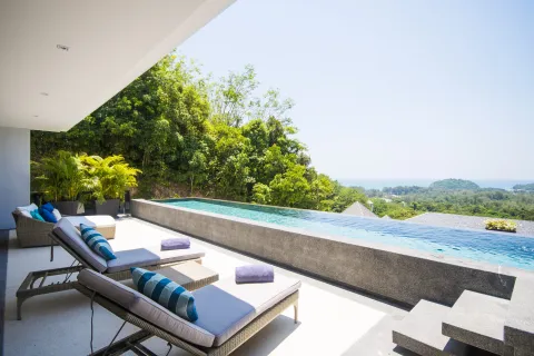 Penthouse in Phuket, Thailand 3 bedrooms № 154913 - photo 1