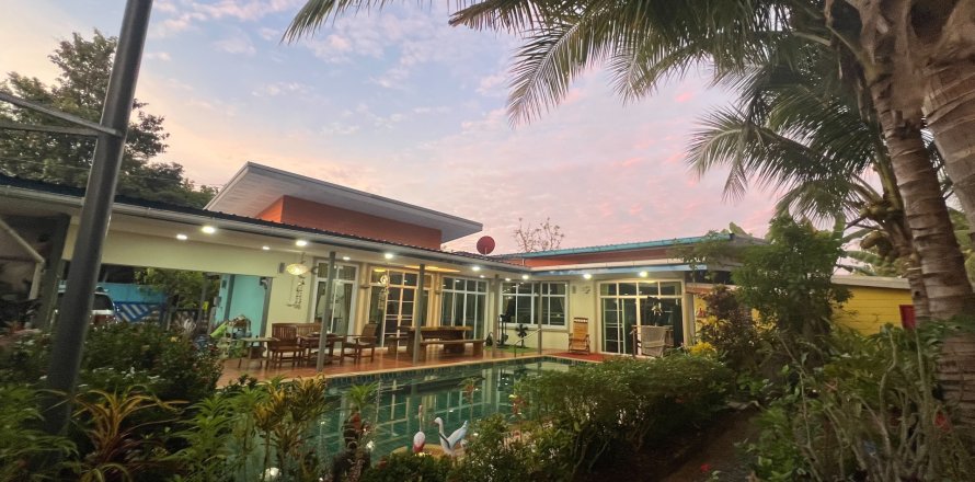 Вилла в Сарафи, Таиланд с 2 спальнями № 154914