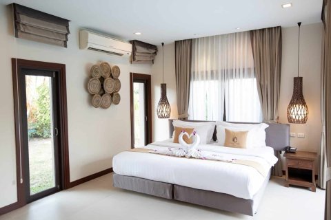 Villa in Phuket, Thailand 3 bedrooms № 166390 - photo 9