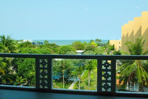 Condo in Cha-am, Thailand, 2 bedrooms № 169191 - photo 1